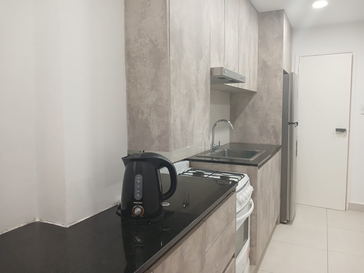 Venta Departamento 4 ambientes reciclado con balcon corrido a la calle