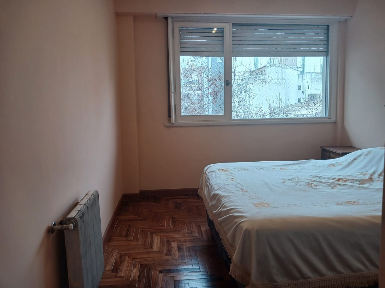 Venta Departamento 4 ambientes reciclado con balcon corrido a la calle