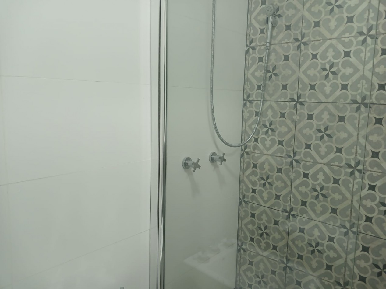 Venta Departamento 4 ambientes reciclado con balcon corrido a la calle