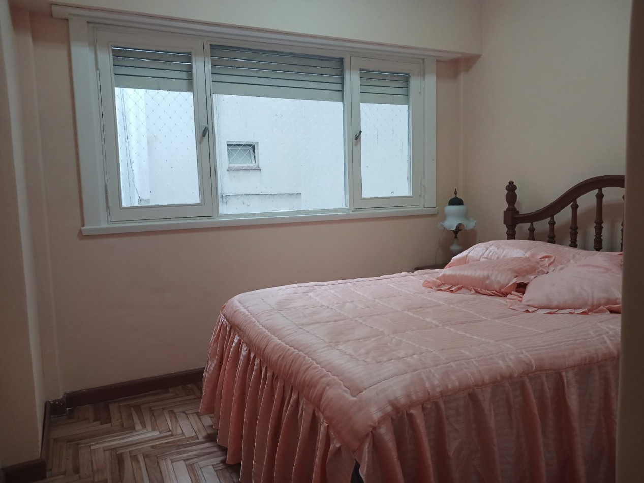 Venta Departamento 4 ambientes reciclado con balcon corrido a la calle