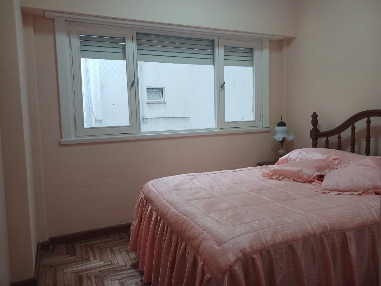 Venta Departamento 4 ambientes reciclado con balcon corrido a la calle