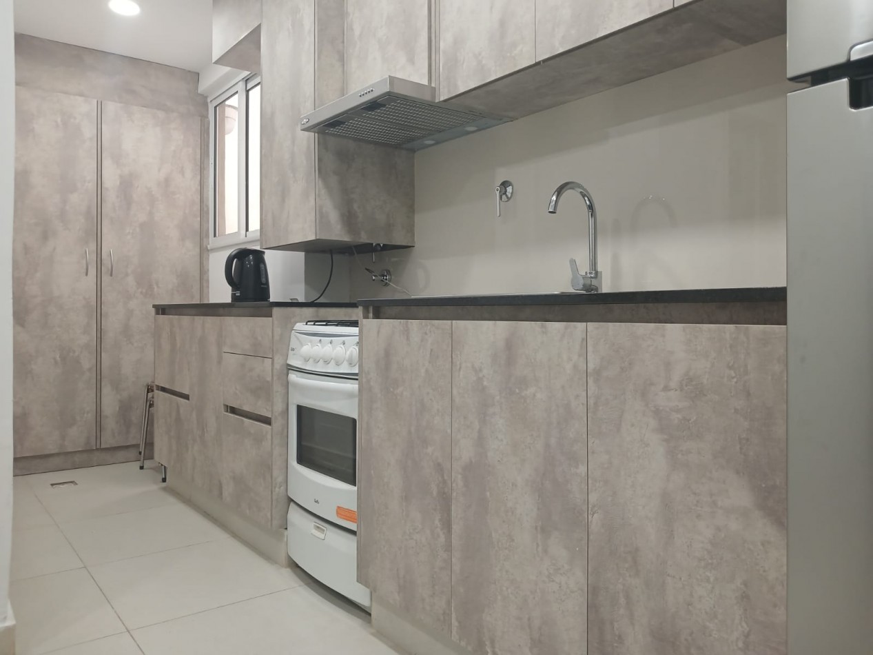 Venta Departamento 4 ambientes reciclado con balcon corrido a la calle