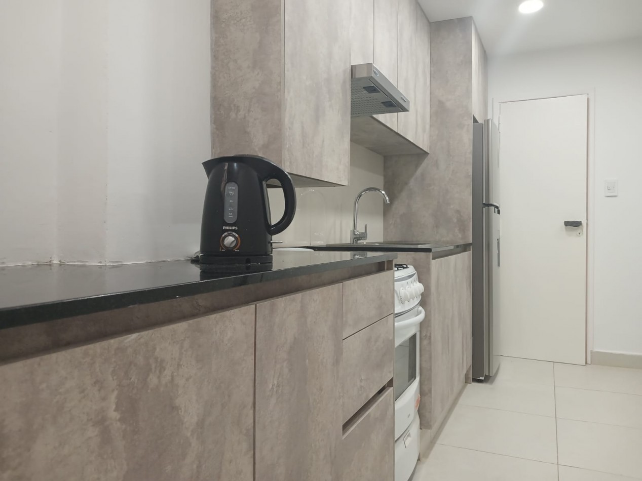 Venta Departamento 4 ambientes reciclado con balcon corrido a la calle