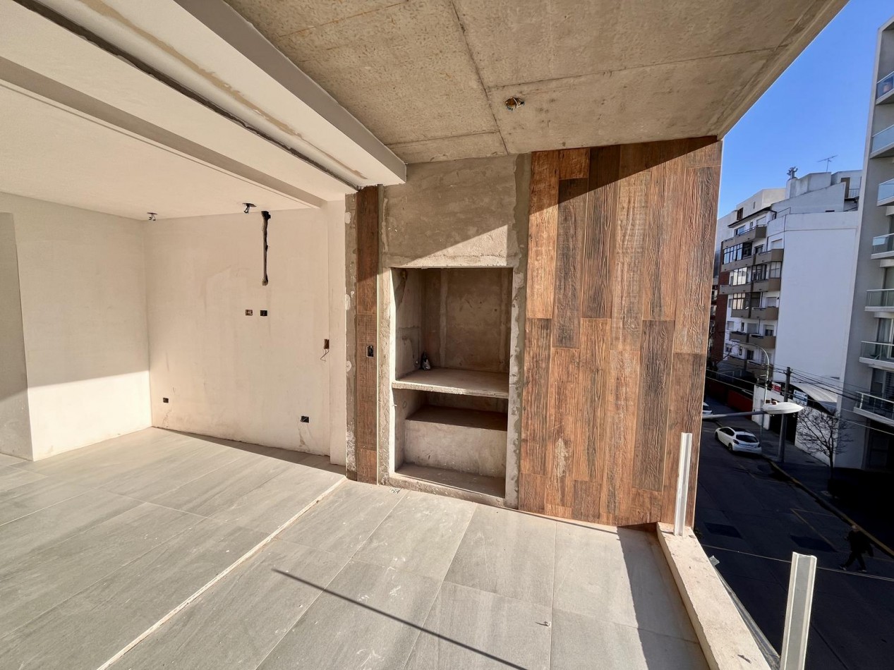 DEPARTAMENTO SEMIPISO CON BALCON, BAULERA Y COCHERA (EN CONSTRUCCION)