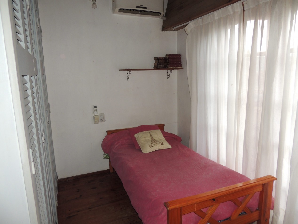 CASA 5 AMBIENTES CON PILETA CLIMATIZADA APTO CREDITO.