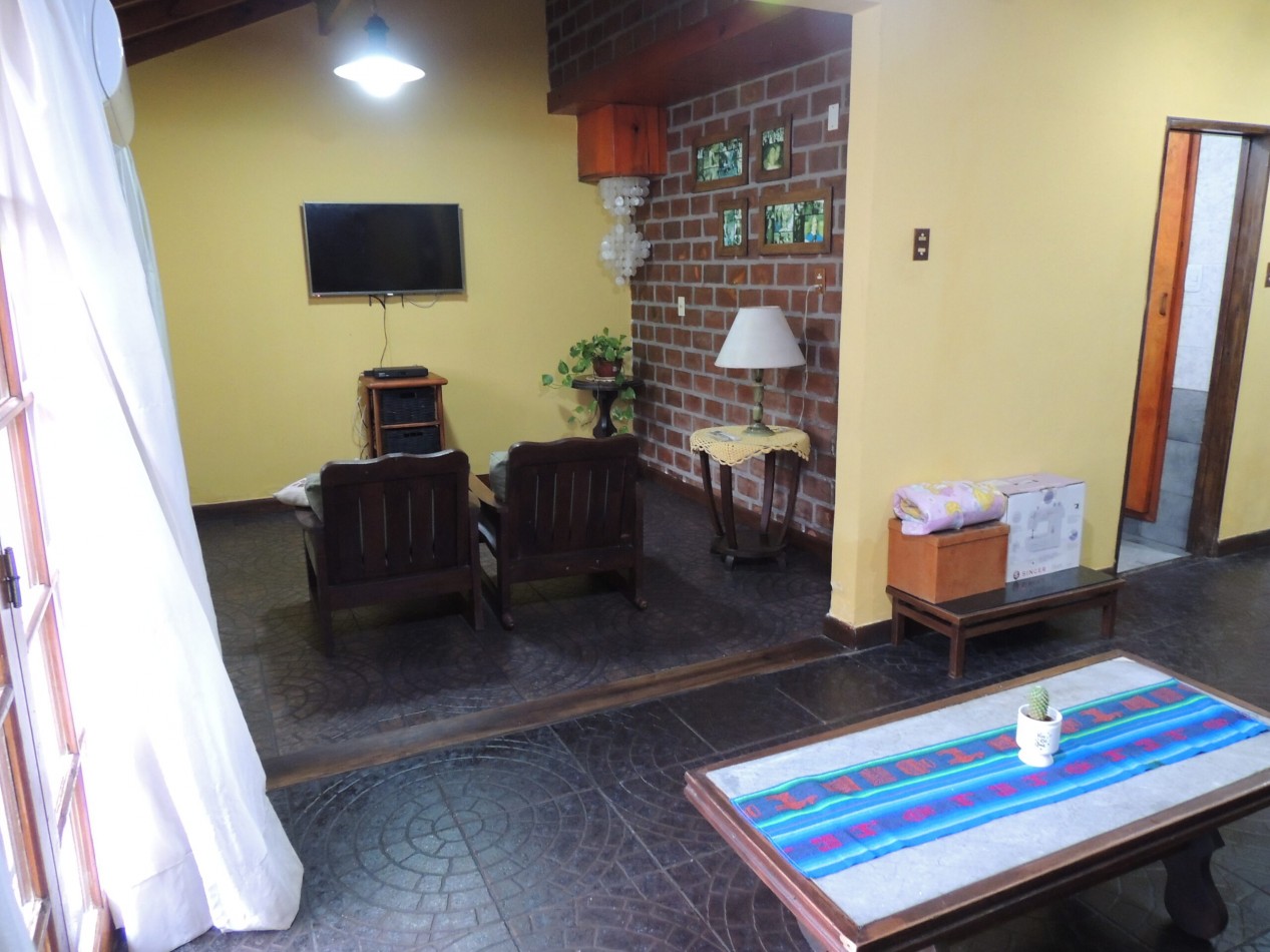 CASA 5 AMBIENTES CON PILETA CLIMATIZADA APTO CREDITO.