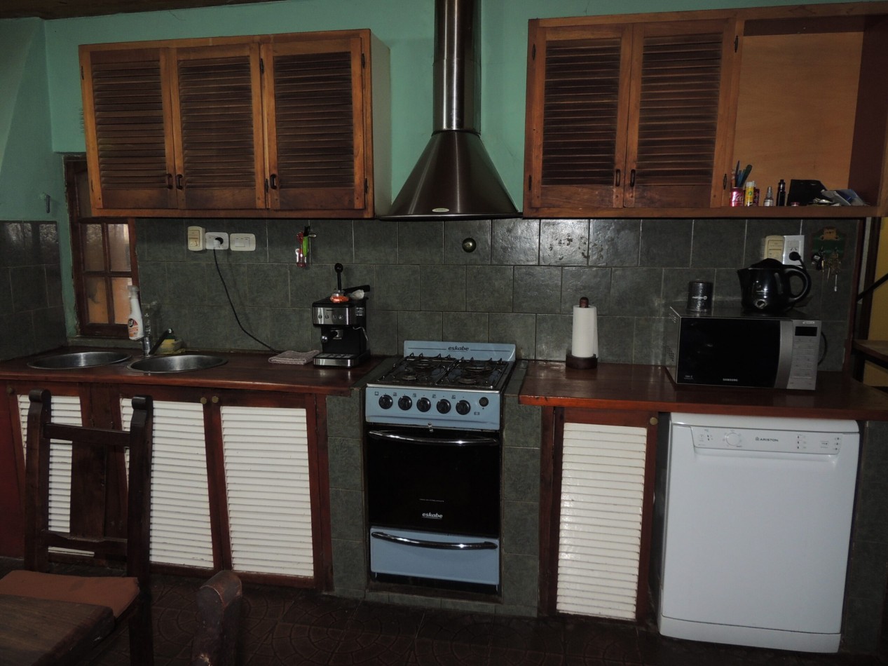 CASA 5 AMBIENTES CON PILETA CLIMATIZADA APTO CREDITO.