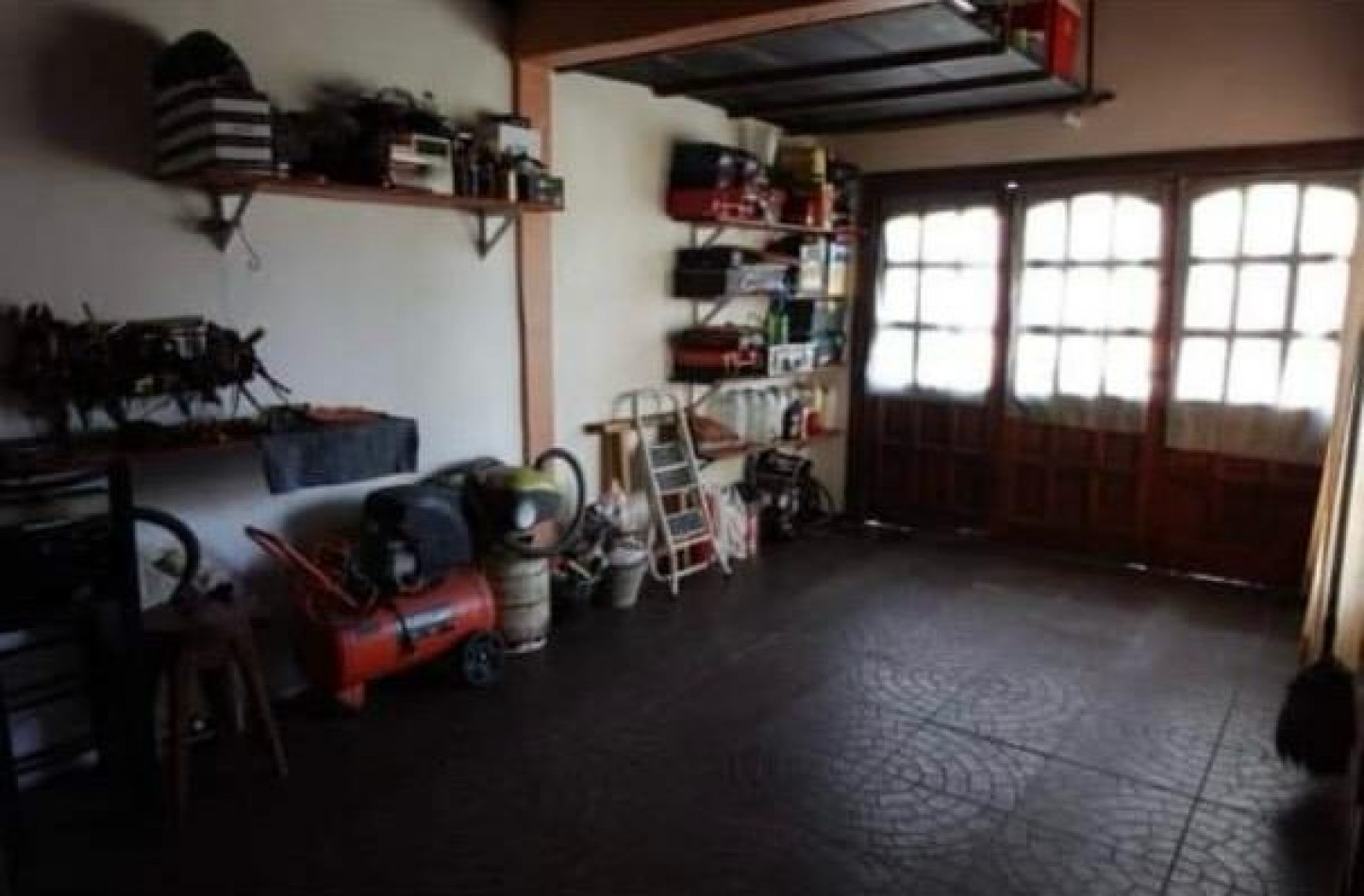 CASA 5 AMBIENTES CON PILETA CLIMATIZADA APTO CREDITO.