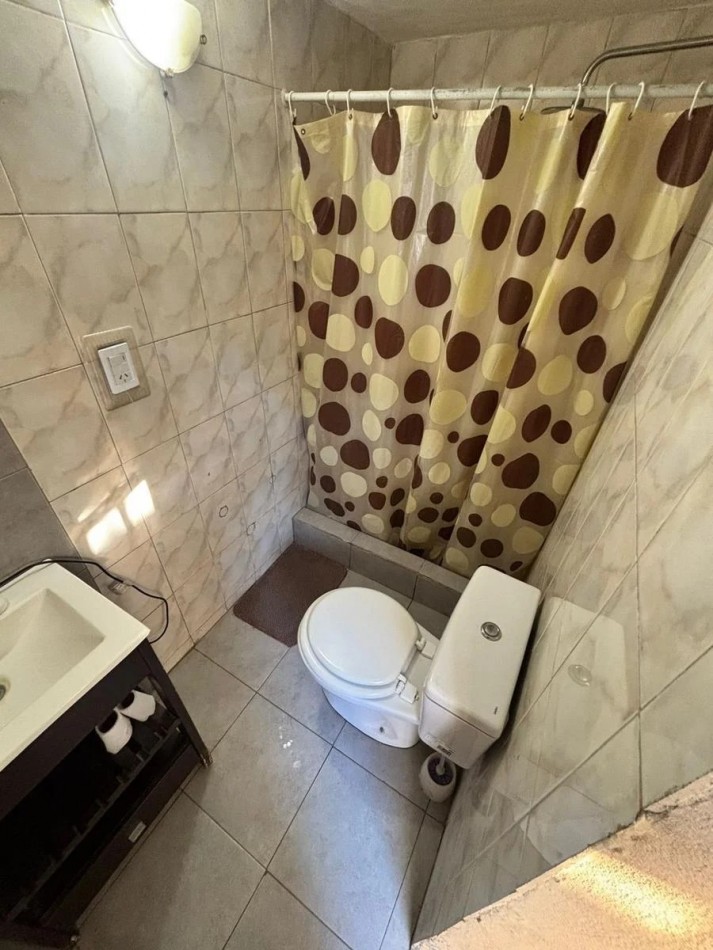 CASA 5 AMBIENTES CON PILETA CLIMATIZADA APTO CREDITO.