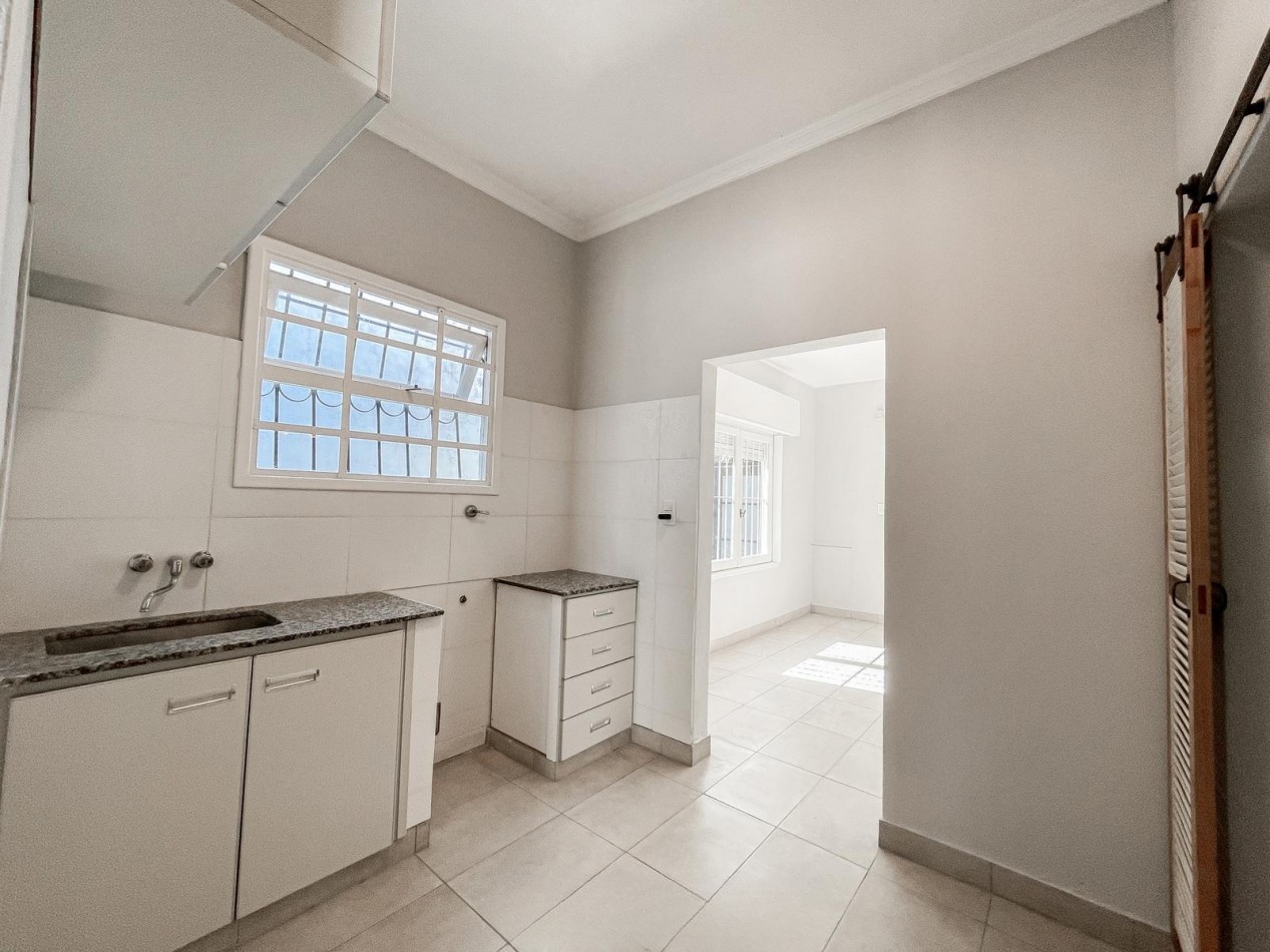 Venta Casa 2amb con garaje y patio Apto Credito 