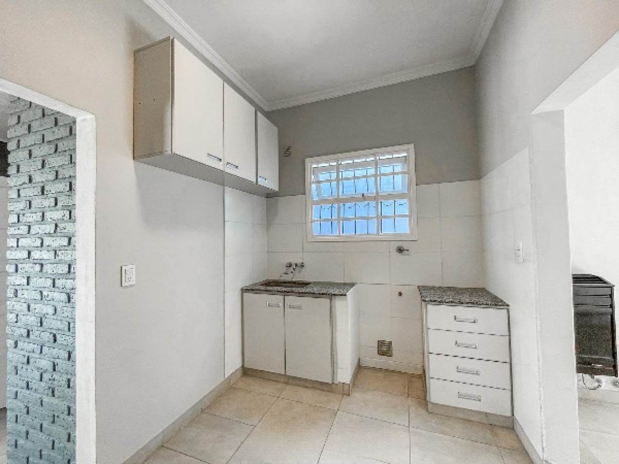 Venta Casa 2amb con garaje y patio Apto Credito 