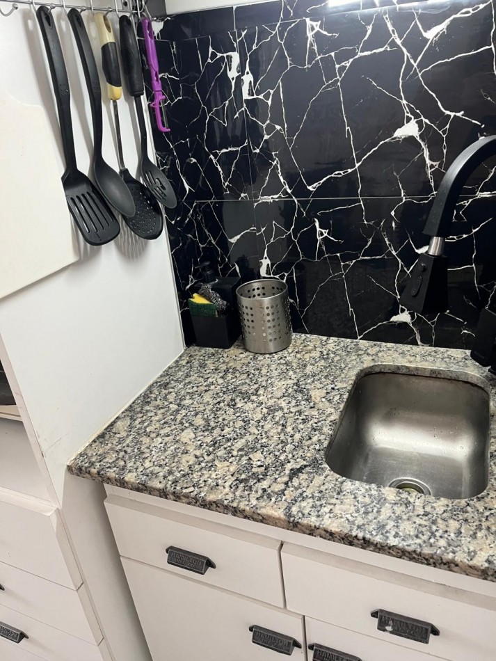 MONOAMBIENTE CONTRAFRENTE BALCON FRANCES ABIERTO TOTALMENTE EQUIPADO.ZONA GUEMES