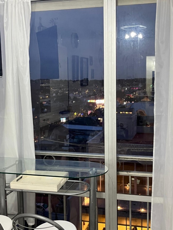 MONOAMBIENTE CONTRAFRENTE BALCON FRANCES ABIERTO TOTALMENTE EQUIPADO.ZONA GUEMES