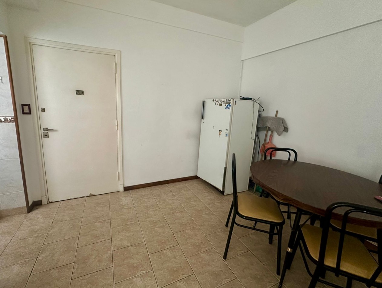 DEPTO 2 AMBIENTES - INTERNO - AV. PERALTA RAMOS e/ ARENALES Y LAMADRID