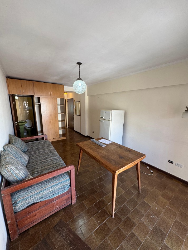 MONOAMBIENTE A LA CALLE ZONA LA PERLA APTO CREDITO.