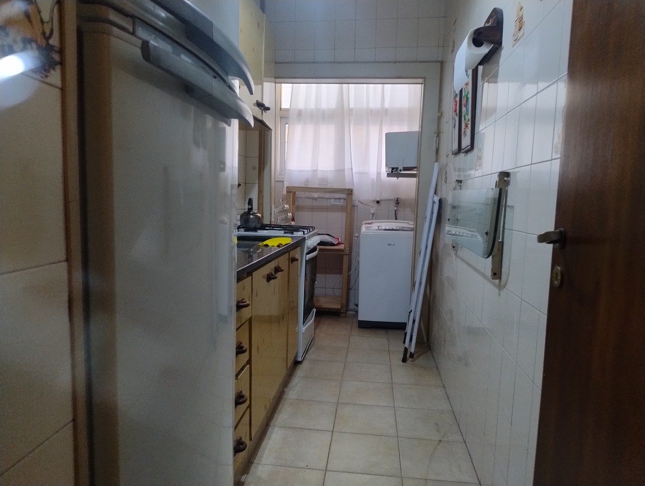 Departamento 3 amb mas dependencia al frente con balcon y cochera plaza colon 