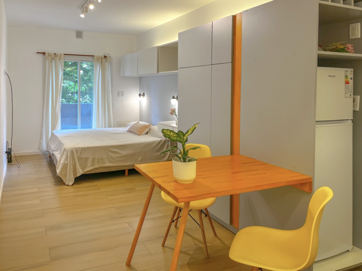 venta monoambiente a la calle con balcon