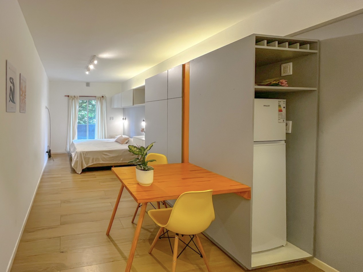 venta monoambiente a la calle con balcon