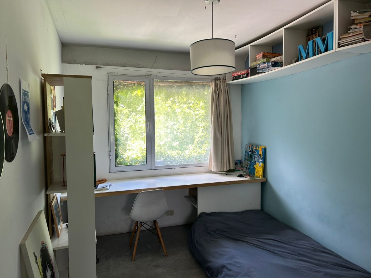 CASA EN PH TOTALMENTE INDEPENDIENTE 4 AMBIENTES CON ESCRITORIO QUINCHO CUBIERTO Y PARQUE .APTO CREDITO