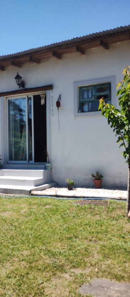 CASA DOS AMBIENTES CON PARQUE .LOS ACANTILADOS 