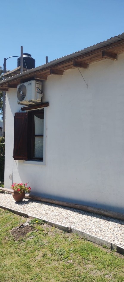 CASA DOS AMBIENTES CON PARQUE .LOS ACANTILADOS 