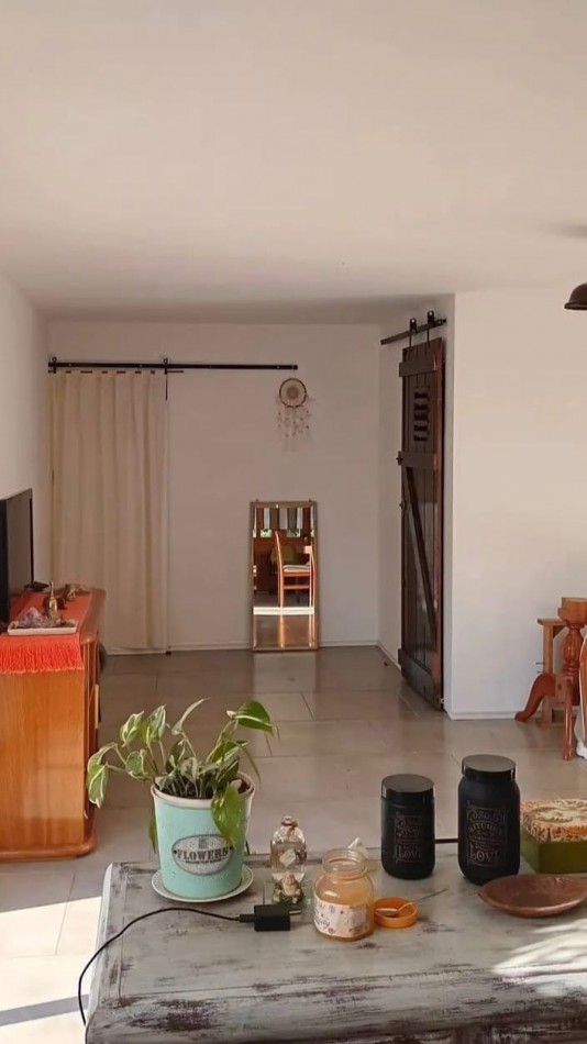 CASA DOS AMBIENTES CON PARQUE .LOS ACANTILADOS 