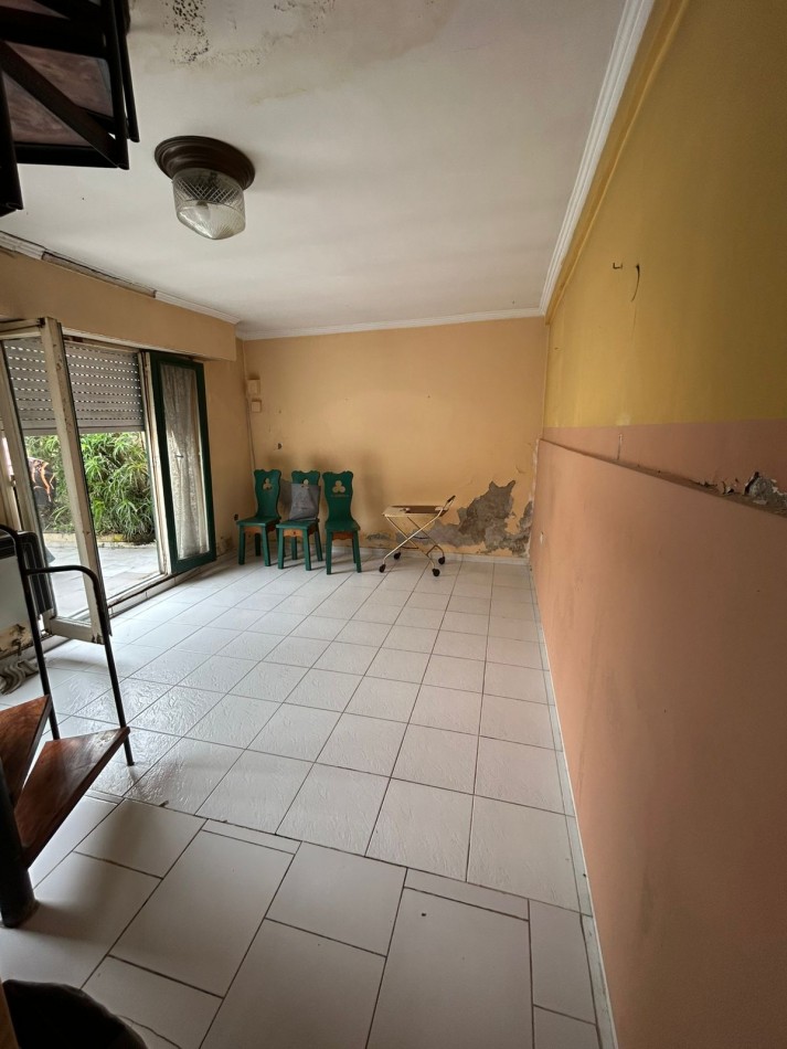 PH 3 AMBIENTES CON PATIO A RECICLAR.ZONA FACULTAD