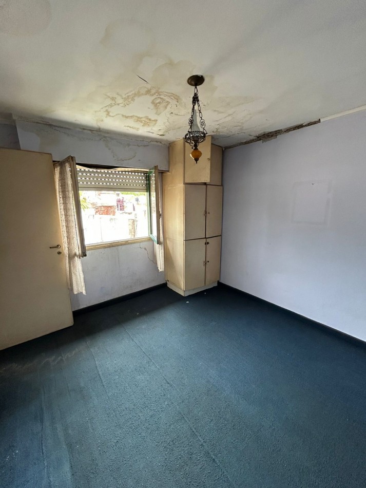 PH 3 AMBIENTES CON PATIO A RECICLAR.ZONA FACULTAD