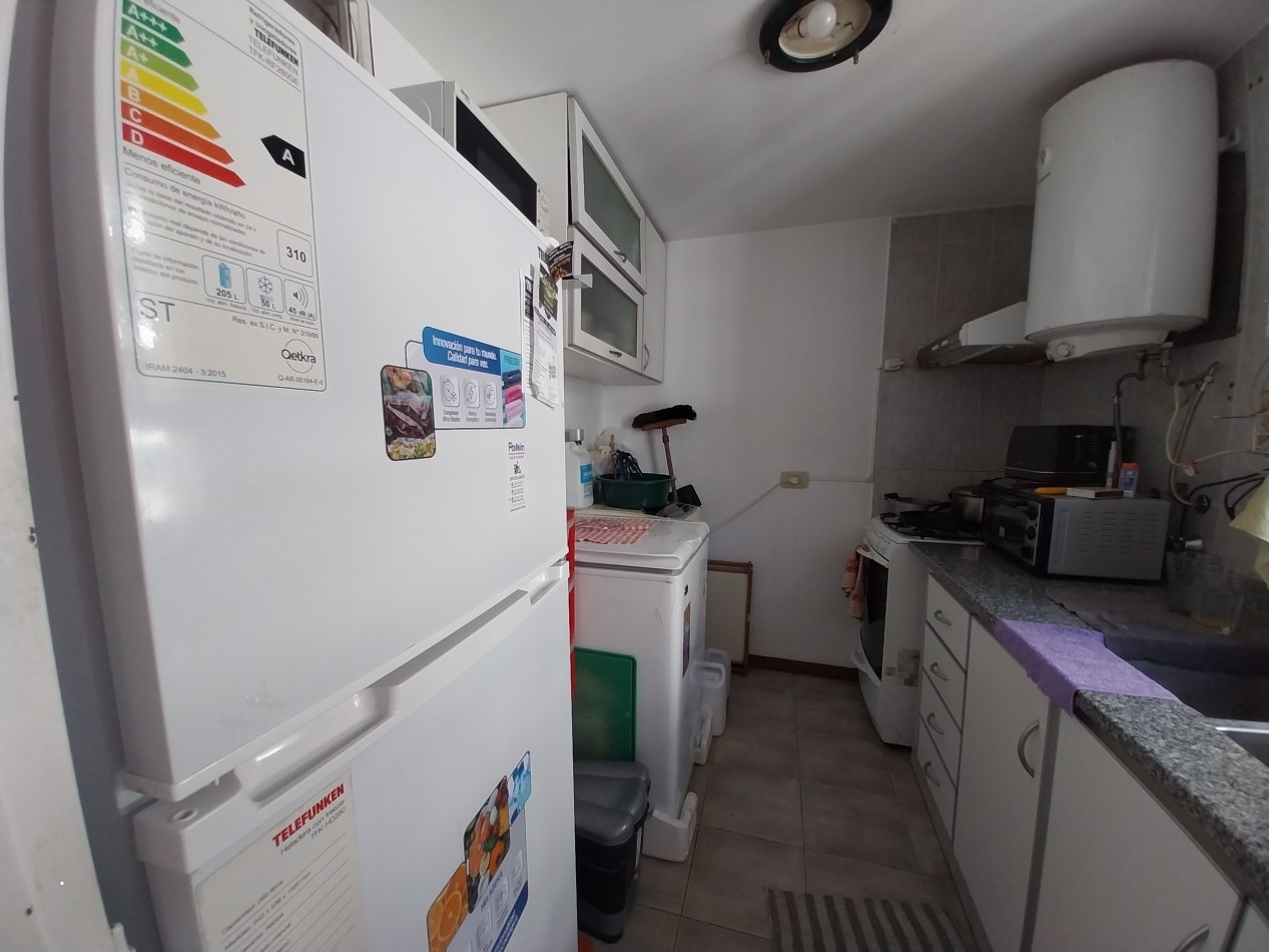 VENTA! DEPTO 3 AMB AL FRENTE CON BALCON FRANCES Y COCHERA