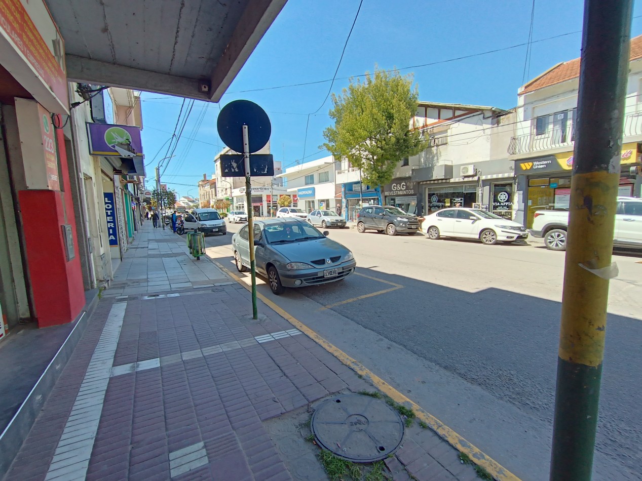 VENTA OPORTUNIDAD DEPARTAMENTO PH 3 AMBIENTES A UNA CUADRA DE LA COSTA ZONA COMERCIAL 