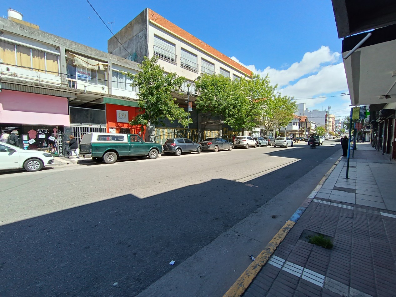 VENTA OPORTUNIDAD DEPARTAMENTO PH 3 AMBIENTES A UNA CUADRA DE LA COSTA ZONA COMERCIAL 