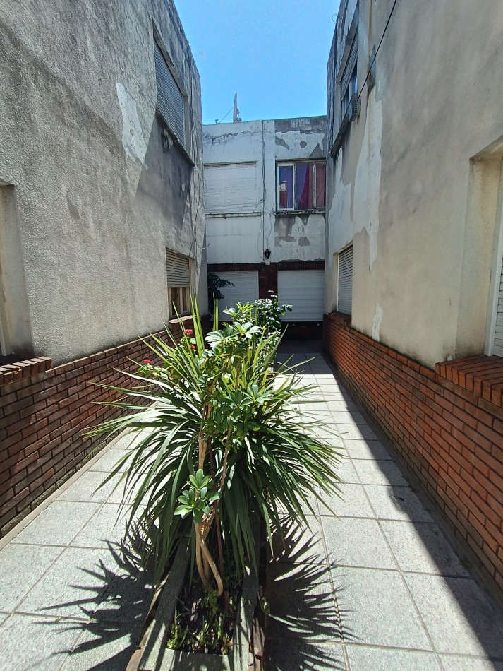 VENTA OPORTUNIDAD DEPARTAMENTO PH 3 AMBIENTES A UNA CUADRA DE LA COSTA ZONA COMERCIAL 