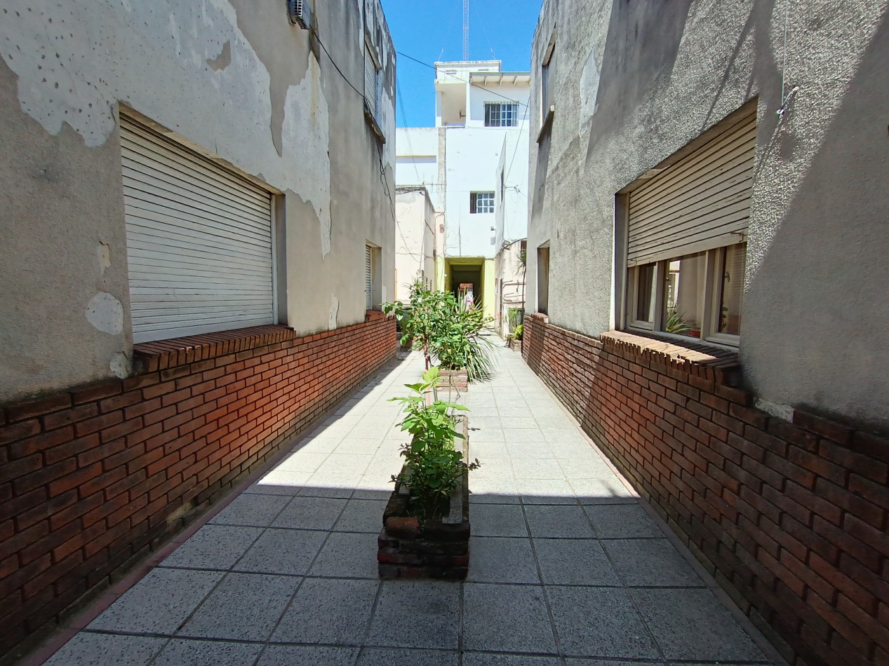 VENTA OPORTUNIDAD DEPARTAMENTO PH 3 AMBIENTES A UNA CUADRA DE LA COSTA ZONA COMERCIAL 