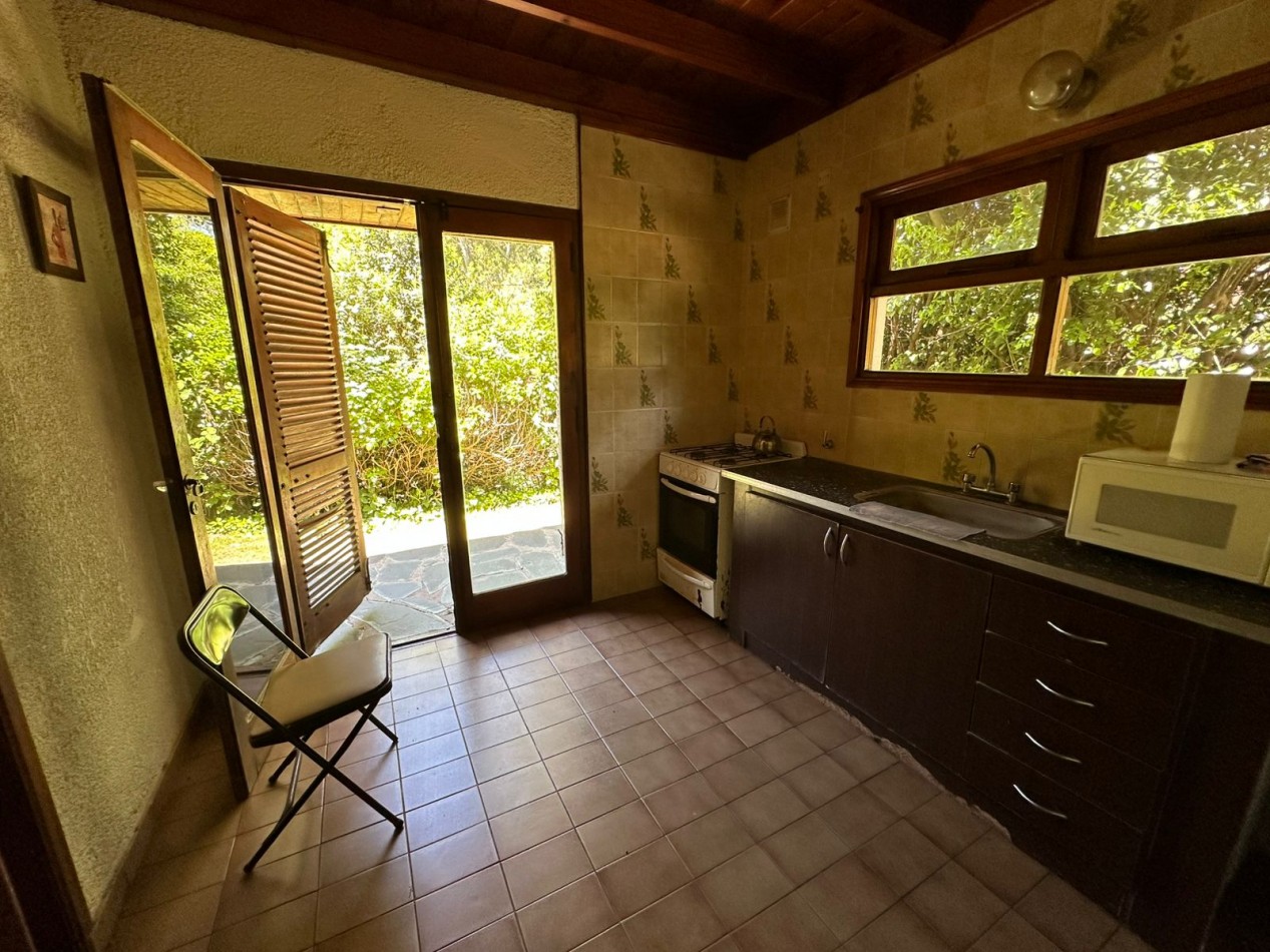 CASA CON GRAN PARQUE SOBRE DOS LOTES - SIERRA DE LOS PADRES