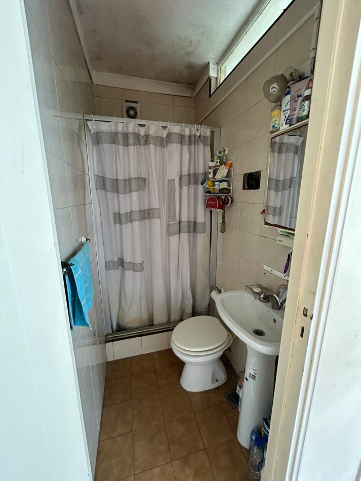 DEPARTAMENTO MONOAMBIENTE A LA CALLE .