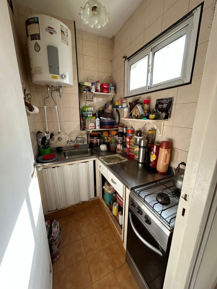 DEPARTAMENTO MONOAMBIENTE A LA CALLE .