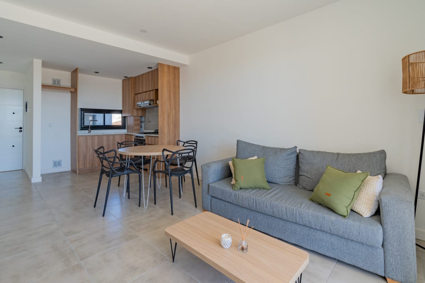 Venta departamento 2 ambientes a estrenar con balcon, parrilla y opcion de cochera