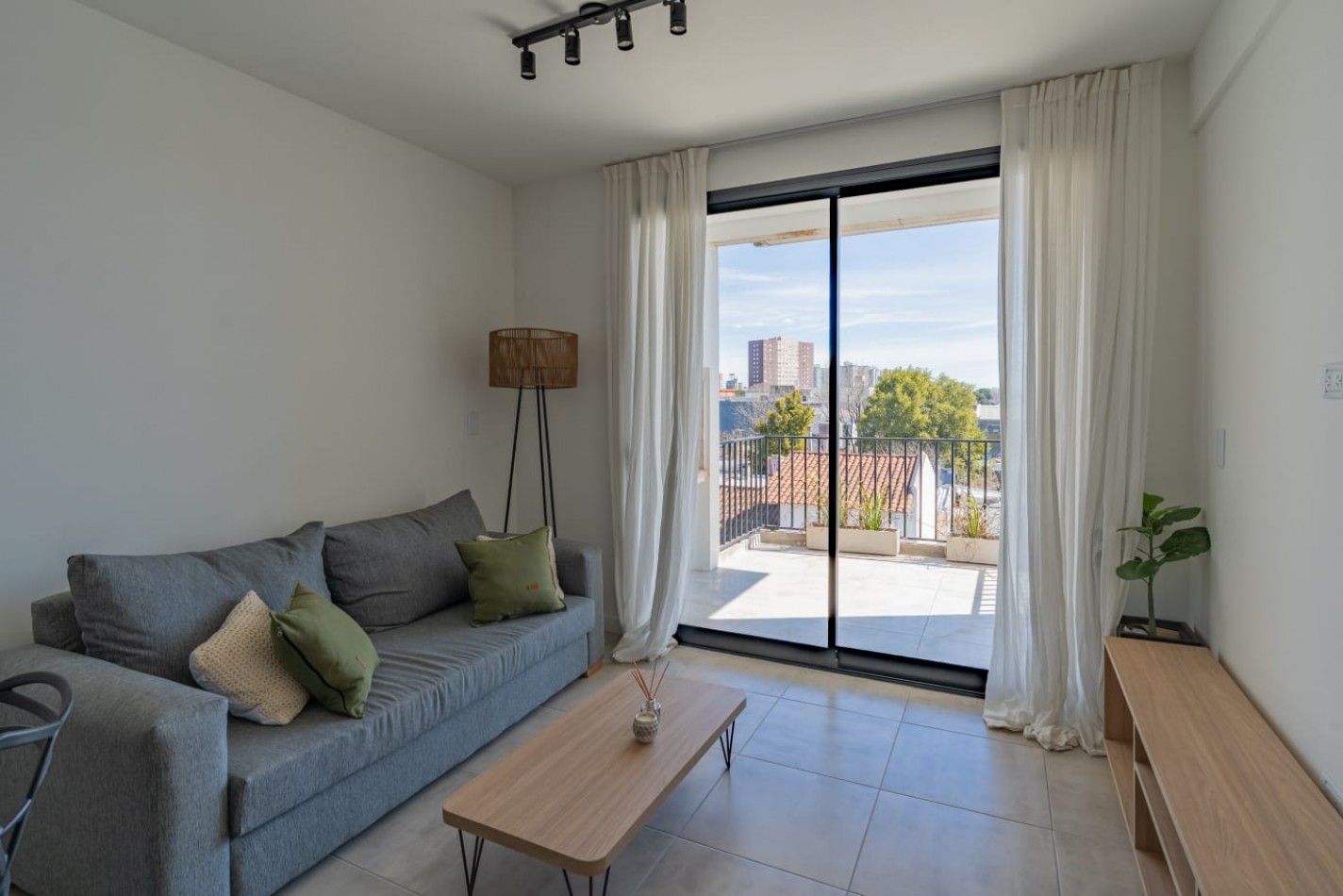 Venta departamento 2 ambientes a estrenar con balcon, parrilla y opcion de cochera