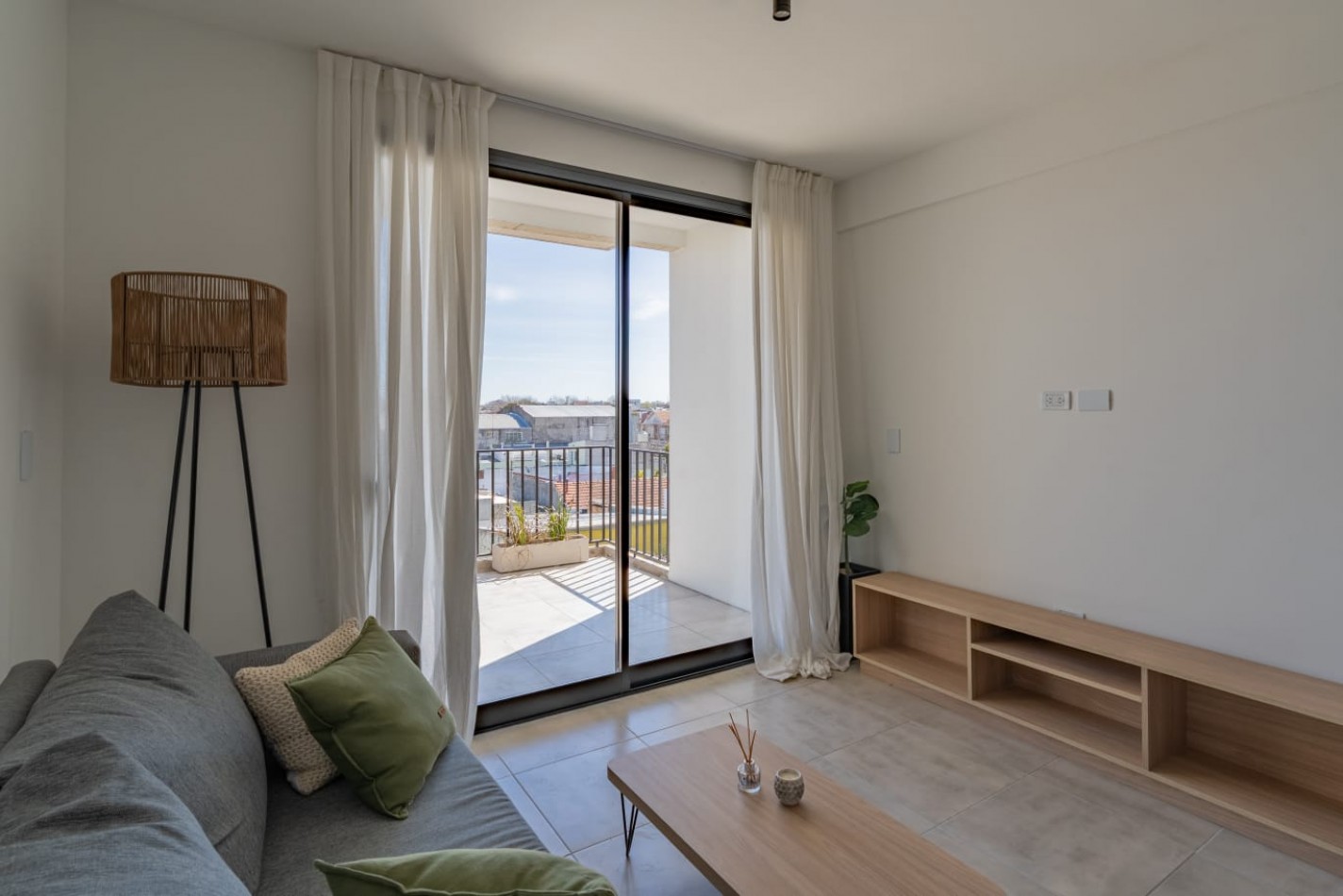 Venta departamento 2 ambientes a estrenar con balcon, parrilla y opcion de cochera