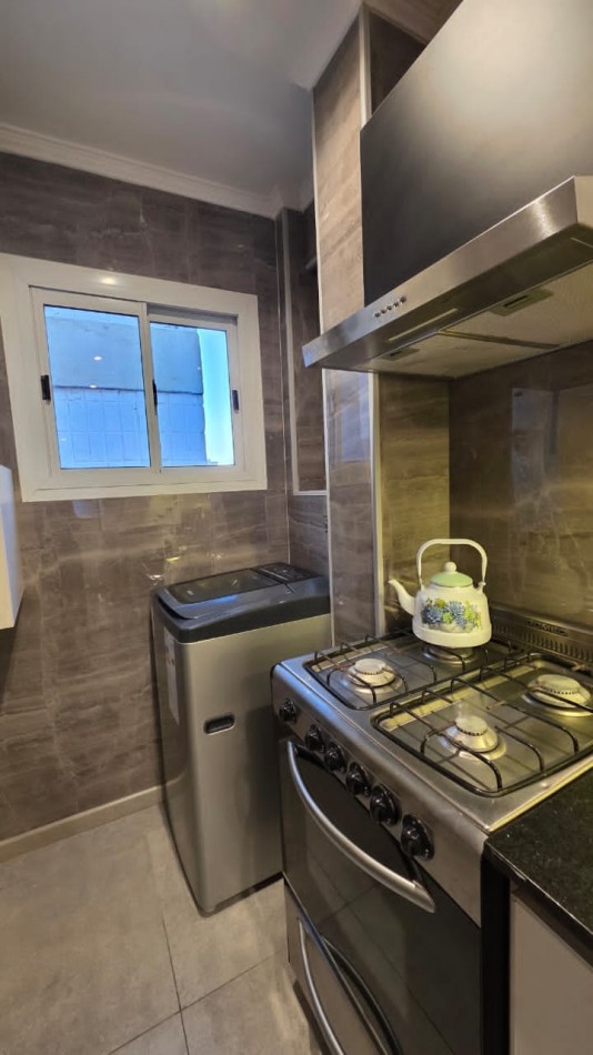 Departamento 3 ambientes c/espacio de cochera zona Plaza Mitre