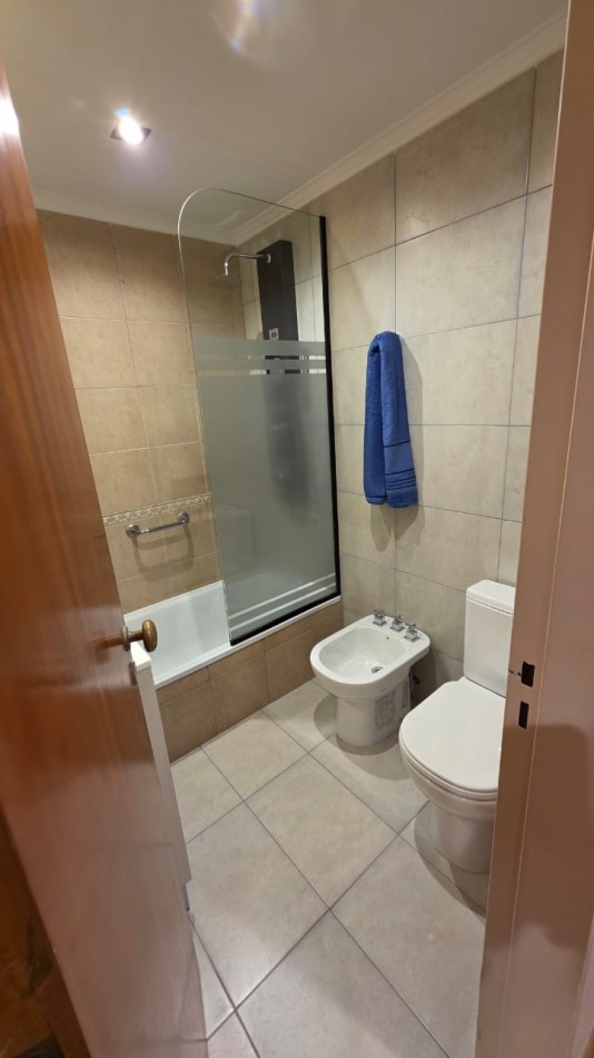 Departamento 3 ambientes c/espacio de cochera zona Plaza Mitre