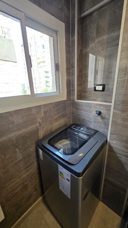 Departamento 3 ambientes c/espacio de cochera zona Plaza Mitre