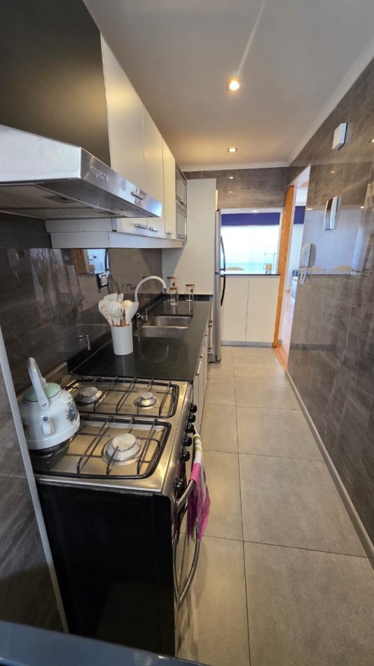 Departamento 3 ambientes c/espacio de cochera zona Plaza Mitre