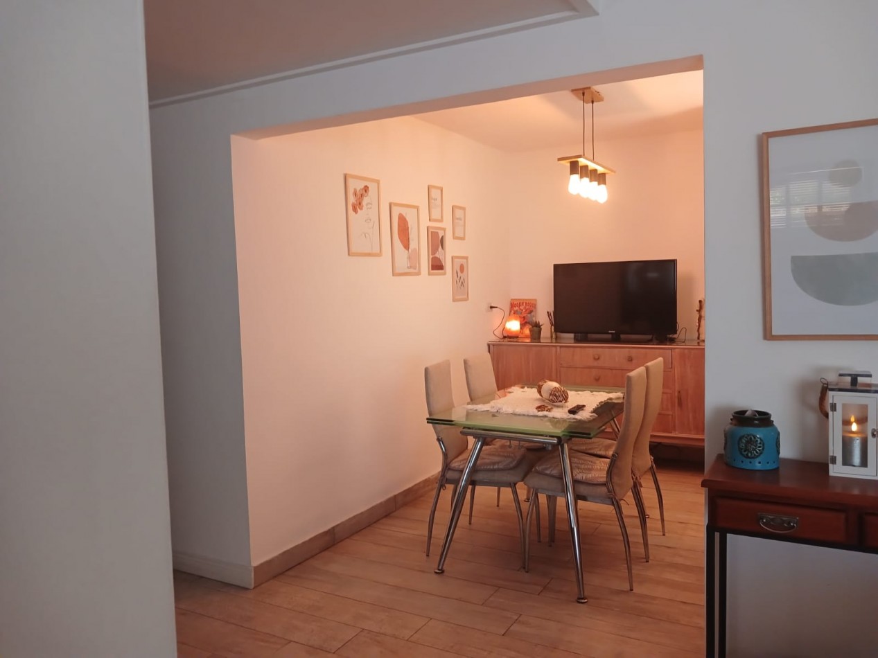 Venta casa 4 ambientes, garaje, parque y piscina, Caisamar