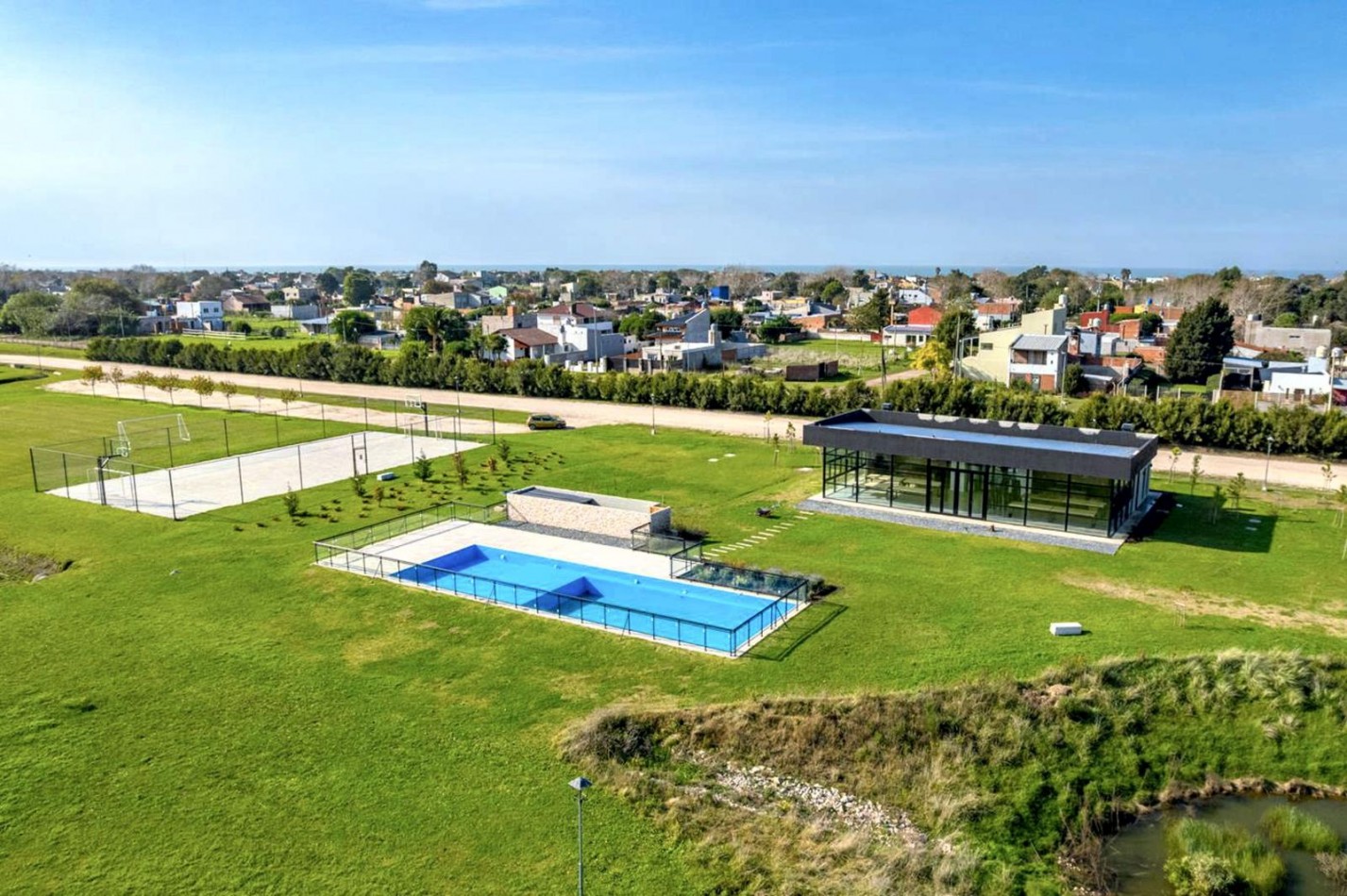 Lote en el Barrio La Cercania  1000 Mts