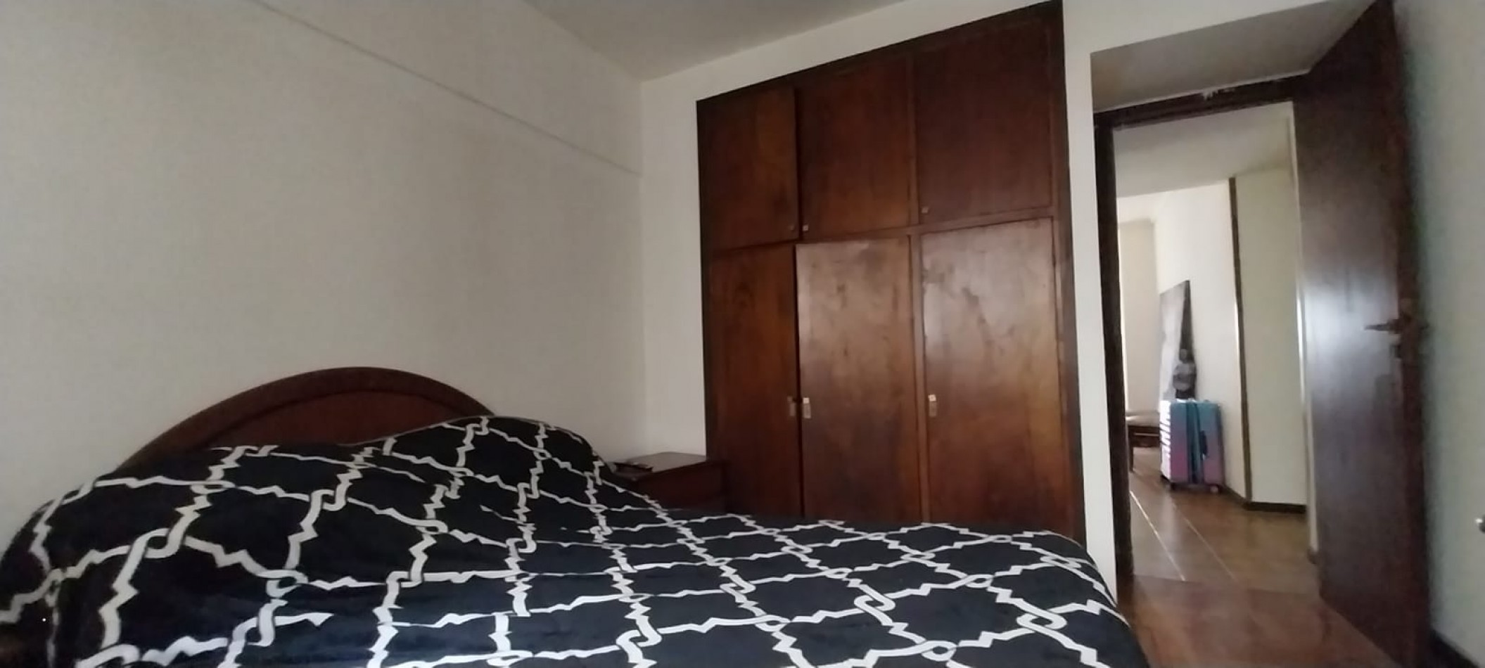 VENTA DEPTO 2 AMB CON DEPENDECIA Y LAVADERO. BALCON SALIENTE AL FRENTE. PLAZA COLON