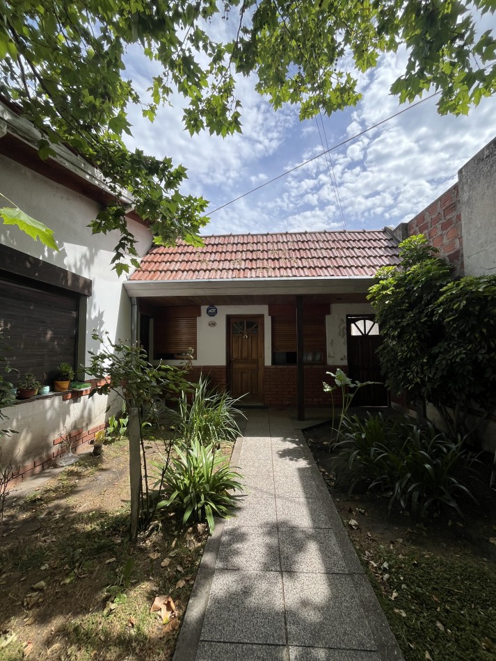 VENTA DOS PH 2 Y 3 AMBIENTES A RECICLAR EN POMPEYA. VENTA EN BLOCK APTO CREDITO