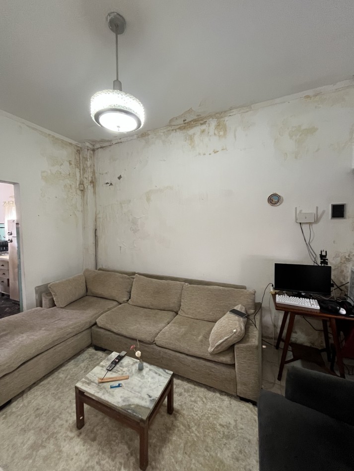 VENTA DOS PH 2 Y 3 AMBIENTES A RECICLAR EN POMPEYA. VENTA EN BLOCK APTO CREDITO