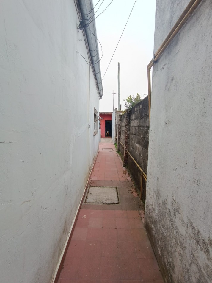 VENTA DOS PH 2 Y 3 AMBIENTES A RECICLAR EN POMPEYA. VENTA EN BLOCK APTO CREDITO