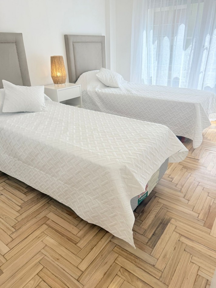 Departamento 3 amb al frente con balcon Reciclado Centro 